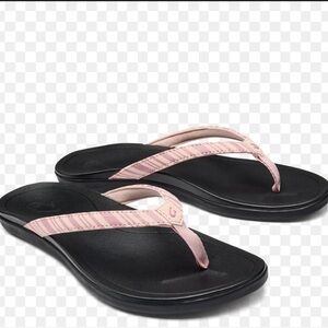 OluKai Women's Pink and Black Sandals